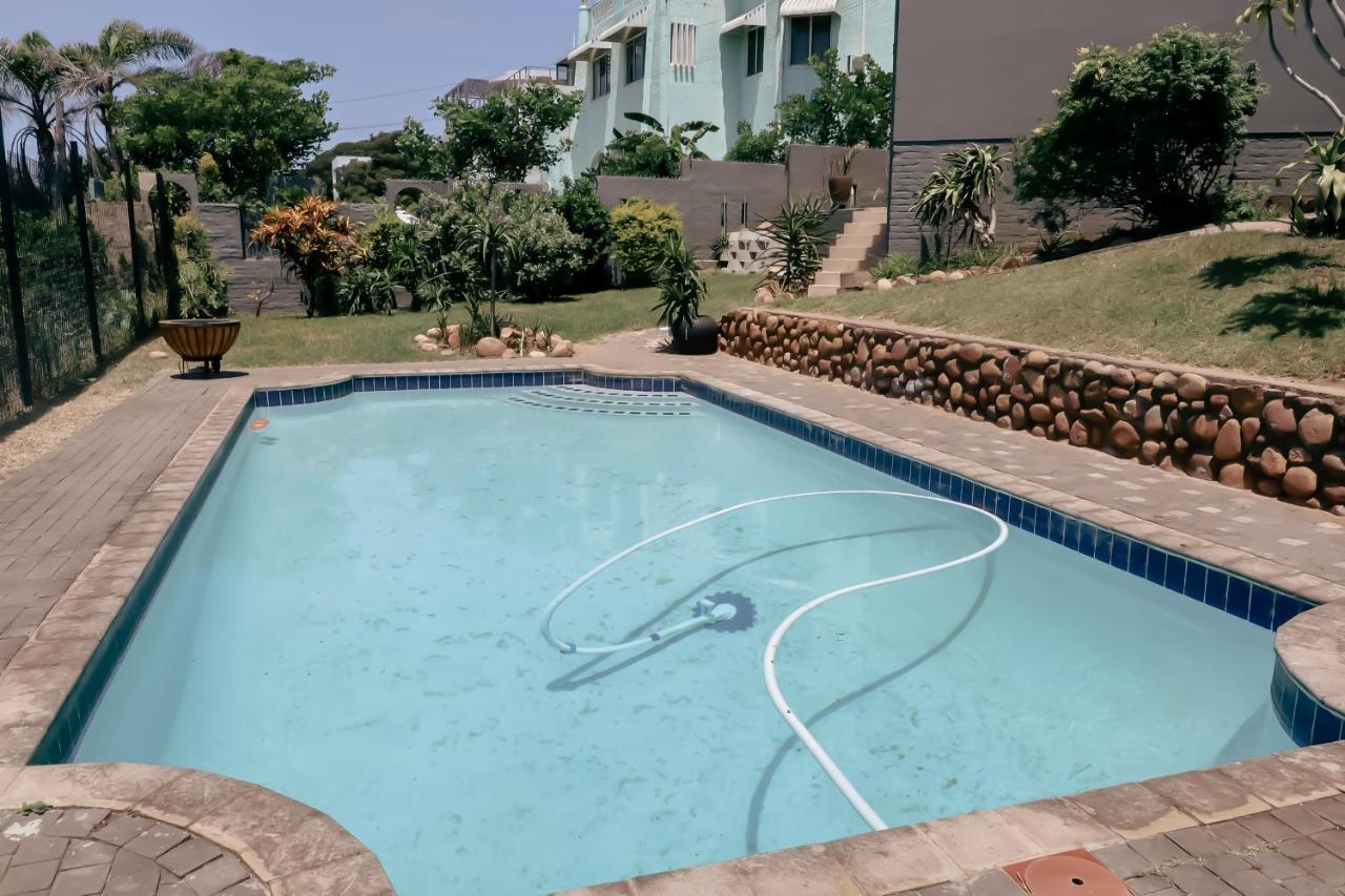 Ocean Rocks Villa, Umhlanga Durban Exterior foto